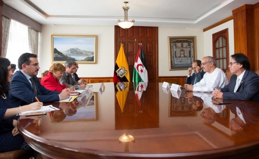 La tesis sobre la descolonización y la autodeterminación