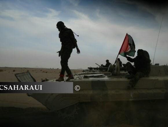 El Ejército saharaui continúa bombardeando posiciones del ejército marroquí a lo largo del muro que divide el Sáhara Occidental