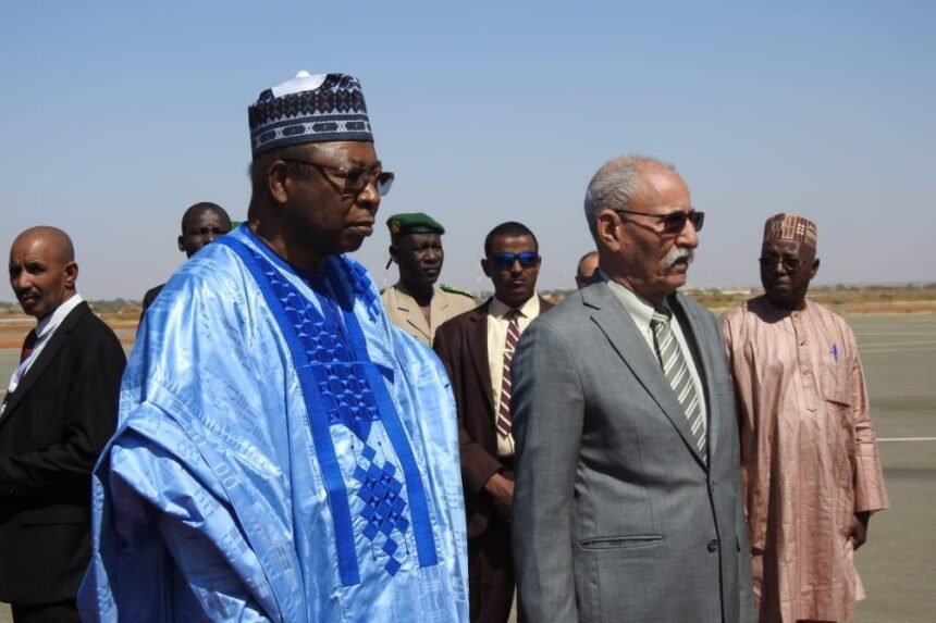 Presidente saharaui llega a Niamey para participar en la cumbre extraordinaria de la Unión Africana
