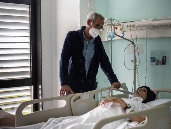 La lucha de Mohammed Salem Buchraya por morir junto a su familia en el Sáhara Occidental | Público