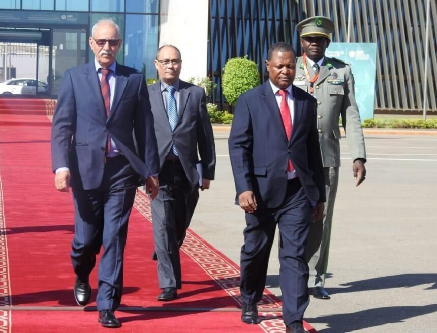 img-20221126-wa0050-1 Concluye presidente Brahim Gali visita a Níger tras participar en Cumbre Extraordinaria de la UA sobre Industrialización y Diversificación Económica | Sahara Press Service