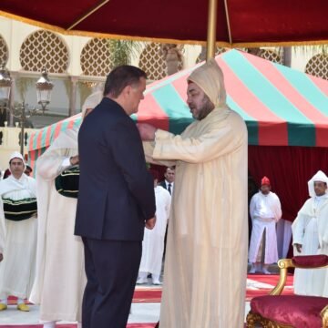 #Moroccogate | Mohamed VI condecoró al eurodiputado detenido Panzeri por los servicios prestados al reino