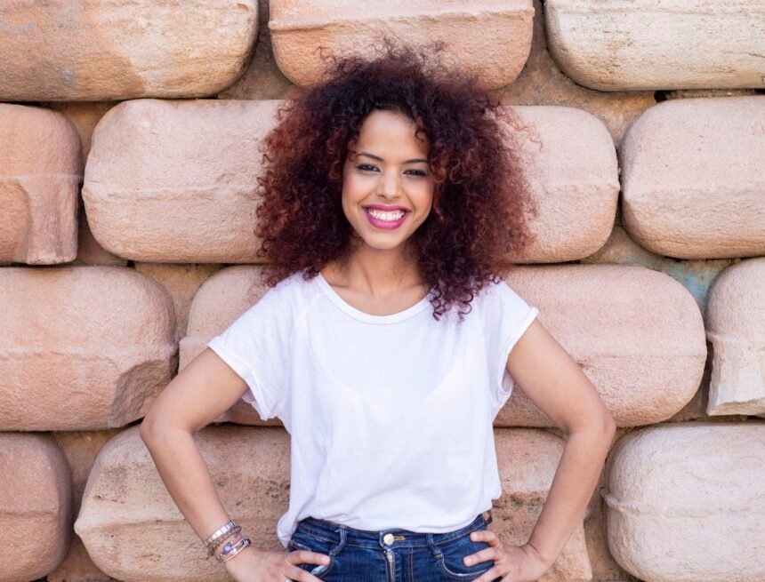 Ebbaba Hameida, primera mujer saharaui en doctorarse en Ciencias de la Información de la UCM