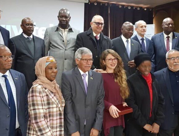 1669885334113011-0 Argelia: Presentación de dos cortometrajes sobre la cuestión saharaui de la periodista italiana Elena Rusca (Vídeo – Sahara Occidental: La normalización de lo anormal)
