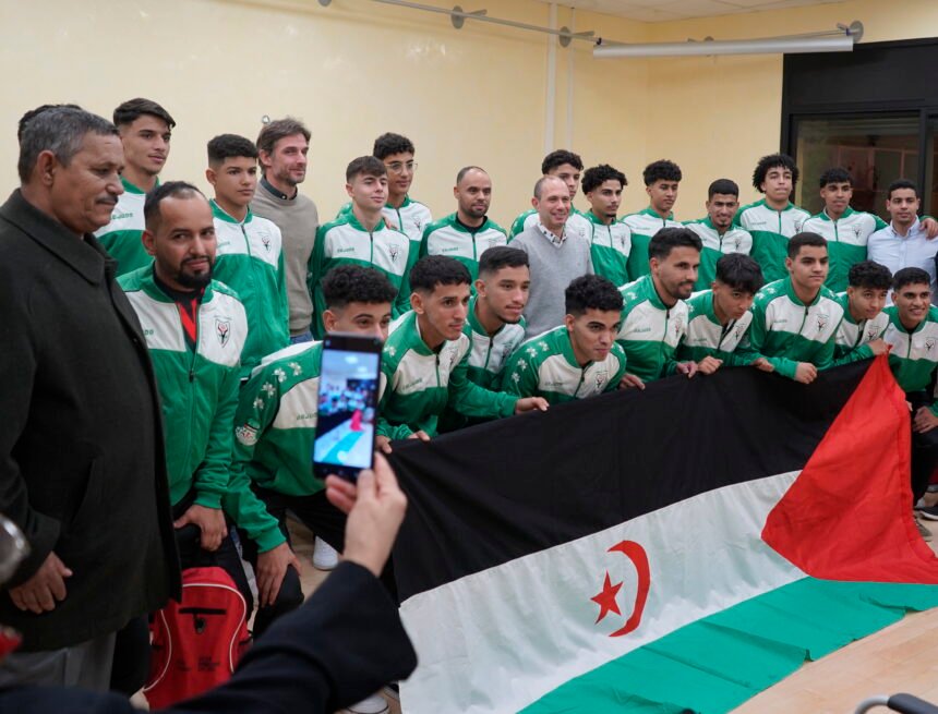 La Selección saharaui de Fútbol Sub 21 se ha concentrado en el municipio catalán Molins de Reí para medirse contra el equipo local | Sahara Press Service