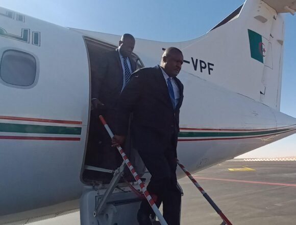 Unión Africana | Llega a la República Saharaui el presidente del Parlamento Panafricano Fortune Charumbira