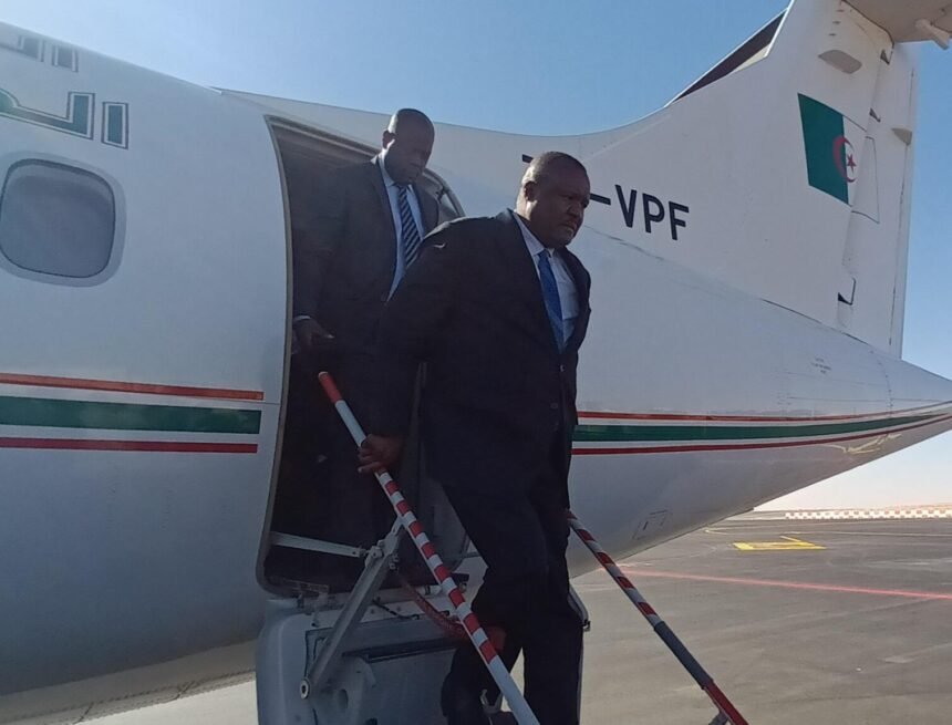 1675420924804337-0 Unión Africana | Llega a la República Saharaui el presidente del Parlamento Panafricano Fortune Charumbira