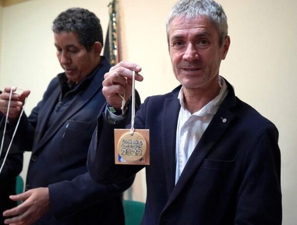 16761095018966 Atletismo: Martín Fiz y Jesús España, en la presentación del Sahara Maratón | Marca