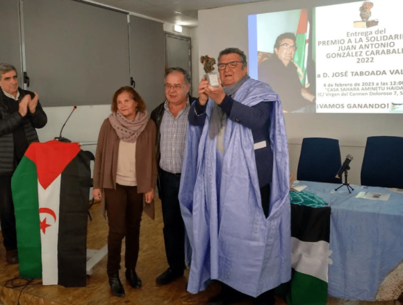 Pepe Taboada recibe el Premio a la Solidaridad por toda una vida luchando por la libertad del pueblo saharaui | Contramutis