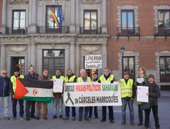manifestacion_por_presos_politicos_saharauis_ La Liga para la Protección de los Prisioneros Saharauis denuncia un año de torturas, negligencia médica y aislamiento en las cárceles marroquíes