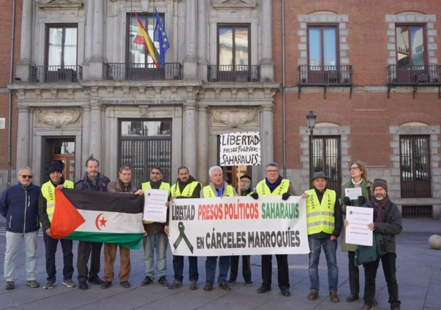 Manifestación en Madrid por el 47 aniversario de la RASD y los presos políticos saharauis encarcelados por Marruecos | Sahara Press Service