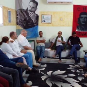Ministro de Salud Pública se reúne con los integrantes de la misión médica cubana | Sahara Press Service