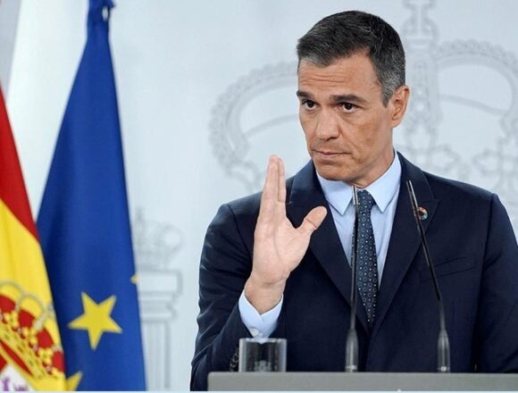 Tras ningunear a Argel, Sánchez culpa a Putin y advierte a los españoles de escasez de gas