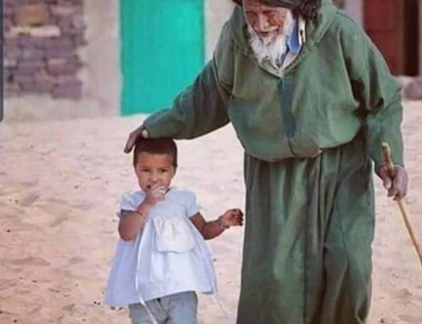 Bubisher ESCUCHA, PEQUEÑA