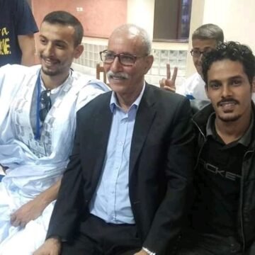 Marruecos condena a un año de cárcel a dos activistas saharauis