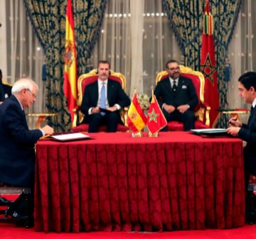 Marruecos controla las pateras tras un sinfín de favores de España