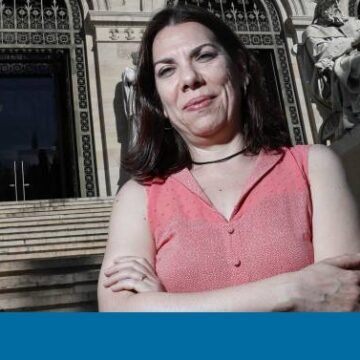 Conchi Moya: “El desierto encierra mucha vida y calma” | Madrid | EL PAÍS – Por Fernando Íñiguez