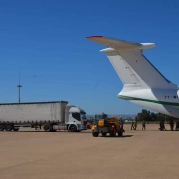 Argelia envía un cargamento de ayuda (31 toneladas) para luchar contra el Coronavirus en los campamentos de refugiados saharauis