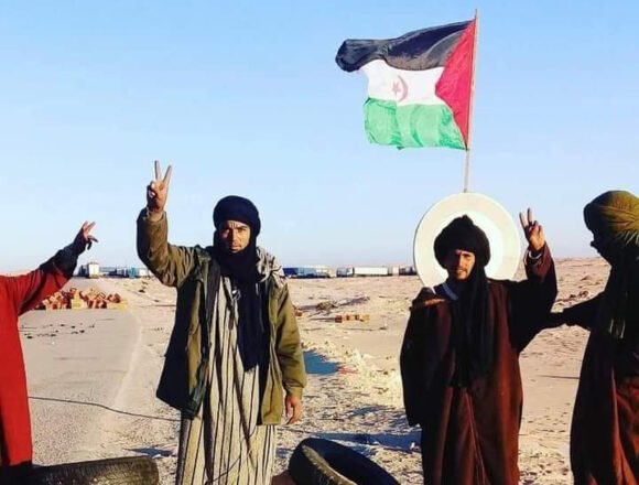 Decenas de activistas saharauis están instalados en El Guerguerat y no piensan irse