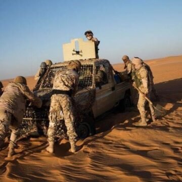 El ejército saharaui auxilia en medio del desierto y le salva la vida a una una unidad militar mauritana
