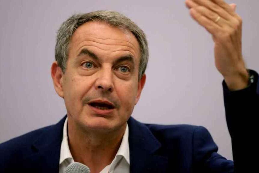 El ex presidente socialista Zapatero, defensor de las tesis marroquís sobre el futuro del Sahara Occidental, pide al pueblo saharaui que abandone su legítima defensa y sus justas aspiraciones nacionales por no ser «una política realista»