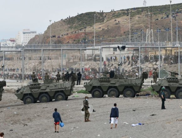 Crisis migratoria hispano marroquí en Ceuta. ¿Nueva Marcha Verde? – Por Jorge Alejandro Suárez Saponaro/ECS 