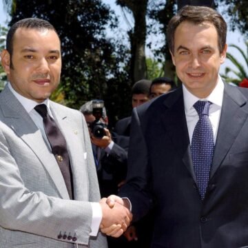 Zapatero se opone a la postura oficial de España y se alinea con Marruecos contra el pueblo saharaui