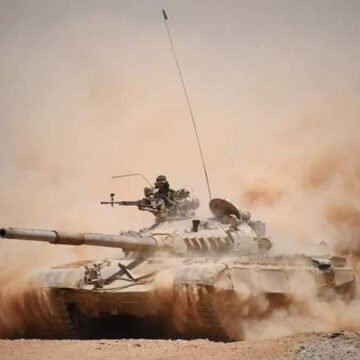 Ejército de Argelia realiza importantes maniobras militares en sus fronteras con Libia y Malí