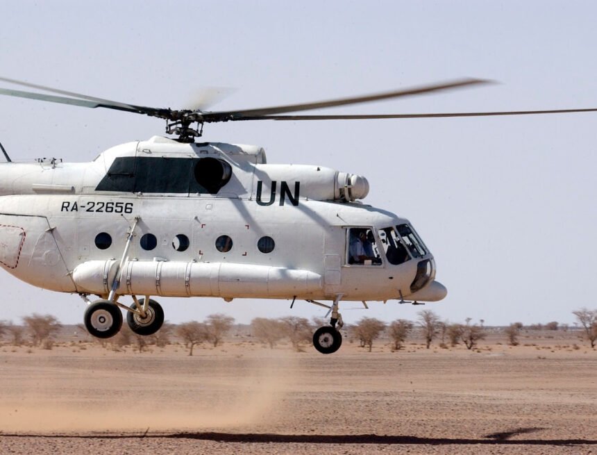 Un grupo de civiles saharauis asediados por los bombardeos marroquíes piden socorro a la MINURSO y ésta les pide caminar 10Km hasta el punto de encuentro