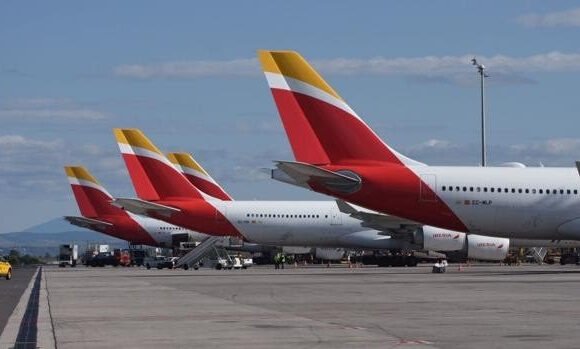 1638357618808861-0 Más de 1.000 españoles atrapados en Marruecos tras el cierre repentino de las fronteras