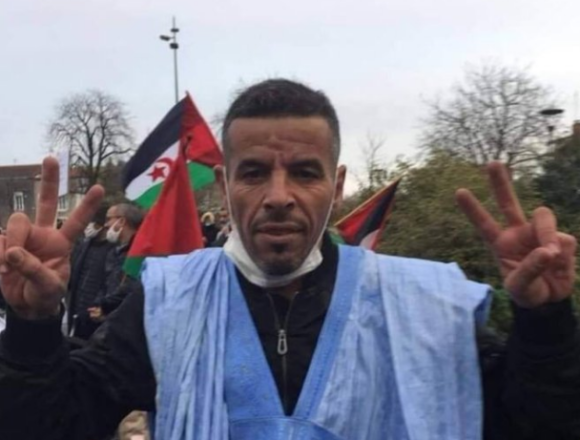 Condenado a dos años de cárcel el bloguero saharaui entregado por España a Marruecos