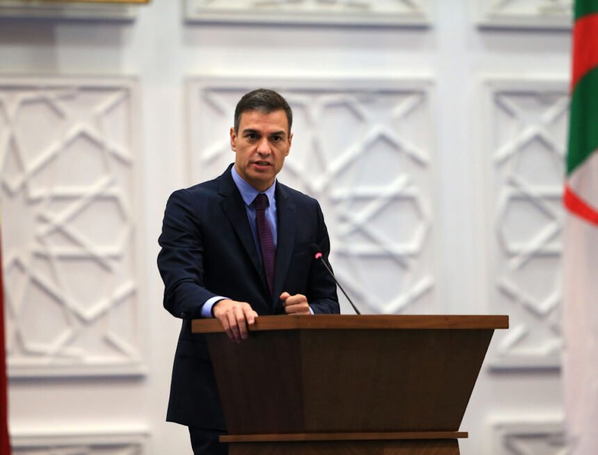 España y Argelia afilan sus armas para librar una batalla jurídica que puede empeorar si Argel corta el gas