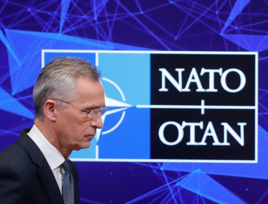 Un revés para Sánchez, el Jefe de la OTAN elude valorar la cobertura de la Alianza Transatlántica sobre Ceuta y Melilla