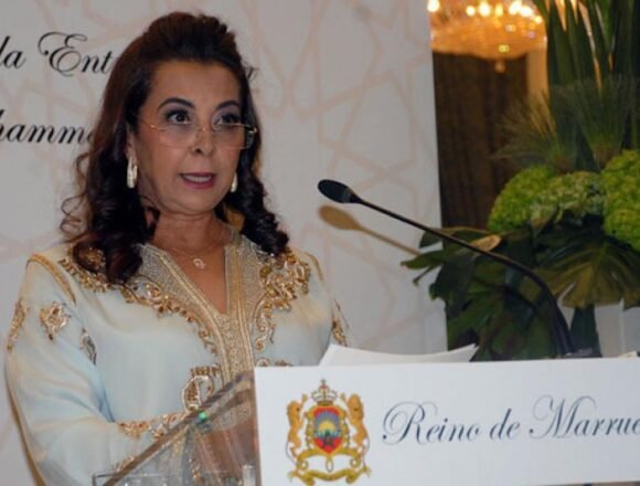 1694943256764016-0 Para Karima Benyaich, la polémica embajadora marroquí en Madrid, las críticas a Mohamed VI por su nefasta gestión de la crisis «amenazan la convivencia entre los marroquíes residentes en España»