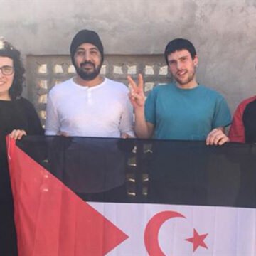 Los activistas expulsados del Sahara acuden al Parlamento navarro para pedir una respuesta política – Política – Navarra.com