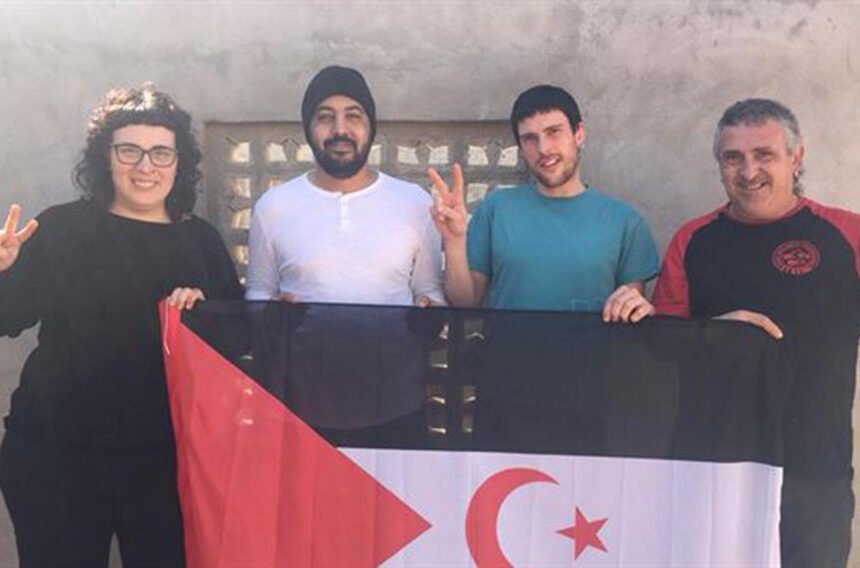 Los activistas expulsados del Sahara acuden al Parlamento navarro para pedir una respuesta política – Política – Navarra.com