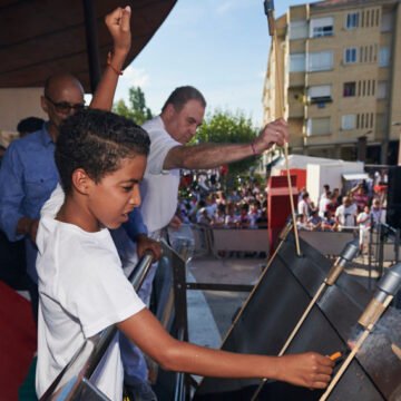 Berriozar da la bienvenida a sus fiestas de la mano de los niños saharauis acogidos este verano en Navarra –  Navarra,com