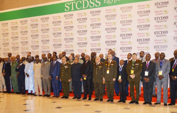 Los Ministros de Defensa africanos aprueban un documento que autoriza el uso de la fuerza para liberar un país ocupado – El Portal Diplomático