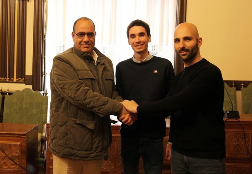 2892724 La recaudación de las sesiones matinales de cine se usará para crear una guardería infantil en los campos de refugiados del Sahara