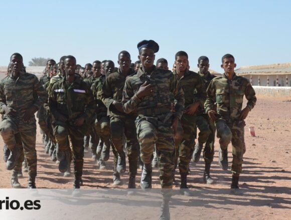 «Apenas quedan hombres en los campamentos»: los refugiados saharauis se unen al Frente Polisario para combatir a Marruecos