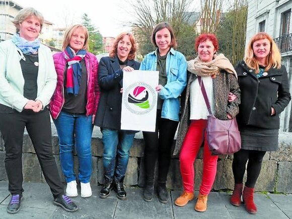 42444246-624x435 Una representación de mujeres de Andoain acudirá a un congreso en Tinduf | El Diario Vasco