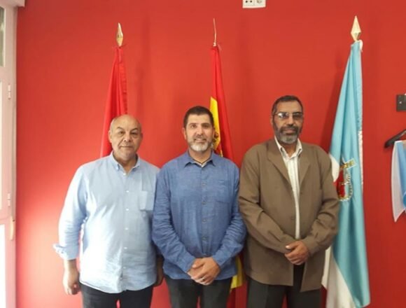 Bucharaya Beyun, ministro de educación saharaui acompañado de Abidin delegado del Frente Polisario para Madrid, de Visita al ayuntamiento ARROYOMOLINOS — FEMAS Madrid con el Sáhara