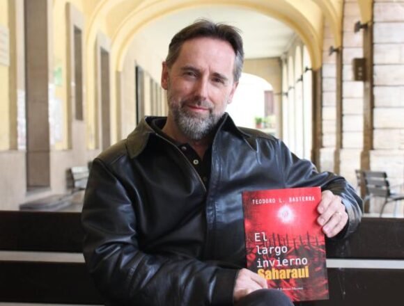 42907393-624x936-1 «Utilizo la literatura como una forma de denuncia de realidades ocultas» | La Rioja