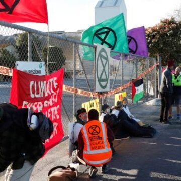 Extinction Rebellion protesta contra Ravensdown, empresa implicada en el expolio del fosfato saharaui – El Portal Diplomatico