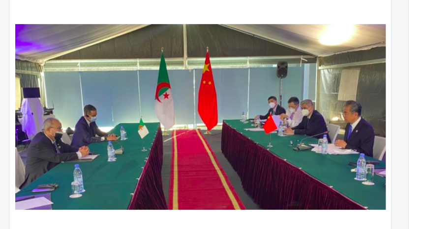 Minicumbre Argelia-China al margen del Foro de Cooperación China-África celebrado en Senegal