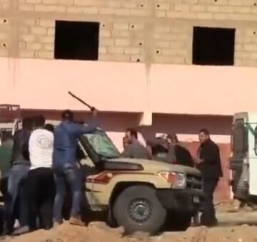 Marruecos Sáhara: Fuerzas marroquíes apalean brutalmente a varios saharauis cuando recibían a un preso político liberado en el Sáhara ocupado | Público