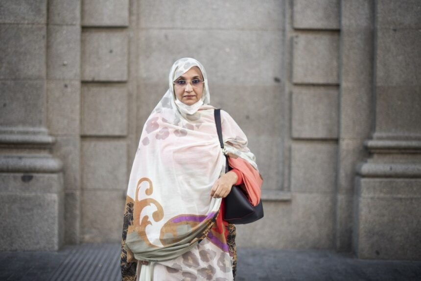 Aminetu Haidar: «Esperamos que el Gobierno español pueda liderar el proceso de descolonización del Sáhara» | Público @JDSato