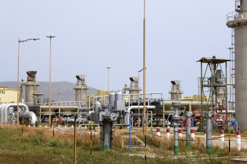 Gas Argelino: Argelia confirma su giro hacia Italia por los «cálculos estrechos y egoístas» de España | Público