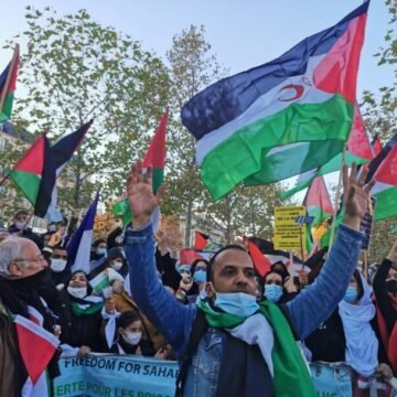 El Majzén recurre a los matones para contrarrestar las multitudinarias manifestaciones de la diáspora saharaui en Europa | El Portal Diplomático
