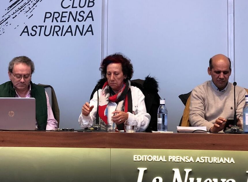 75380197_10205962123407657_3876237899087216640_o Generación de la Amistad saharaui: Ali Salem Iselmu, escritor saharaui: “Los protagonistas de mi libro van de exilio en exilio”